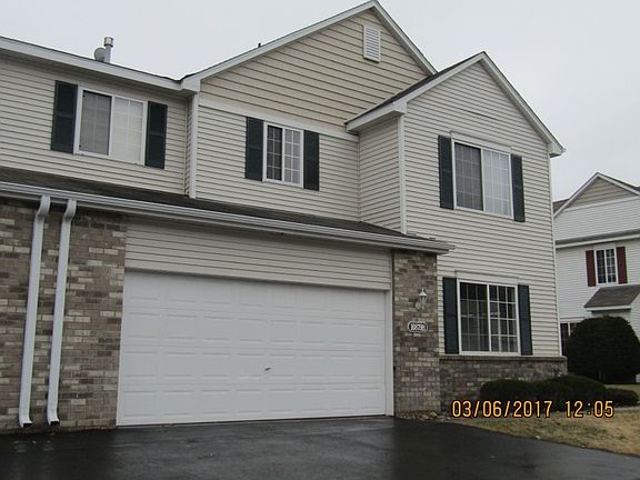 3rd image of 10879 Oak Grove Cir Unit B
