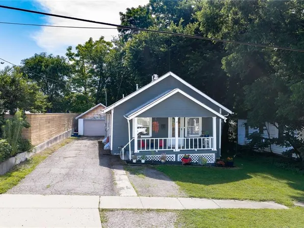237 Allcutt Ave, Bonner Springs, KS 66012