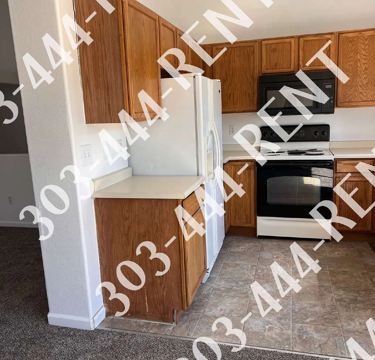 3 bed, 3.0 bath, 1082 sqft, $2,245 — Photo 2