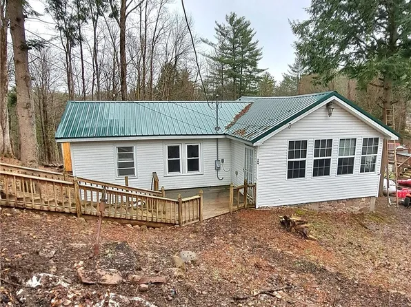 24 Wall St, Camden, NY 13316