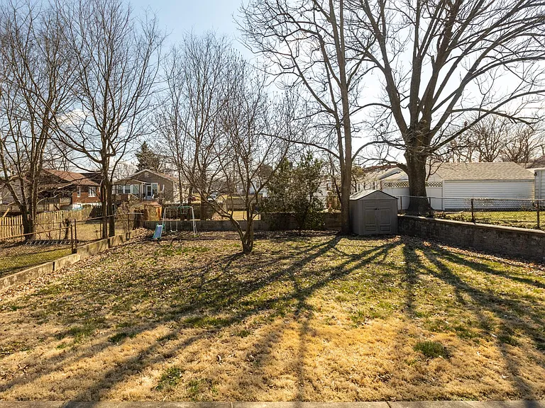 356 W Loretta Ave — Photo 33
