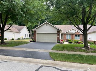 1627 Spruce Ct, Temperance, MI 48182