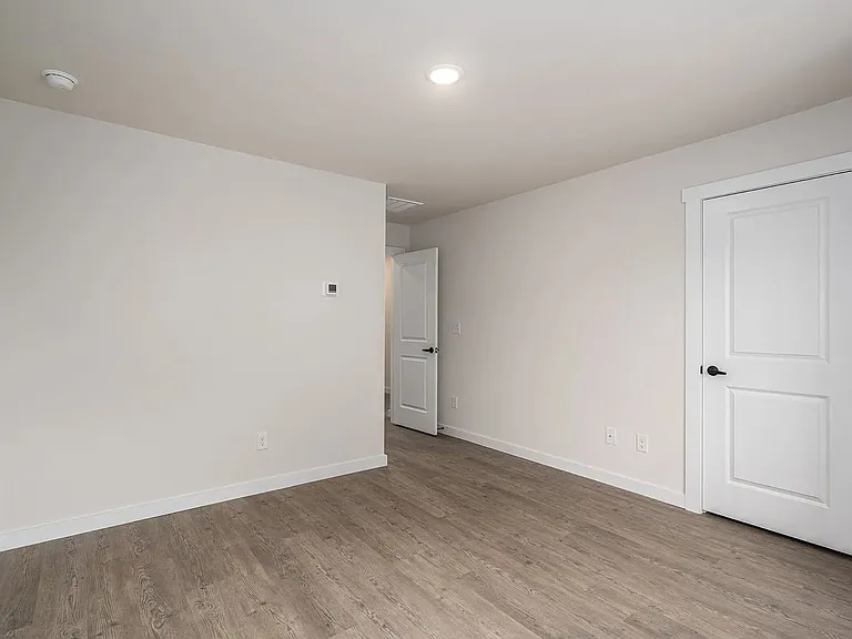 920 4th Street Pl SE — Photo 6