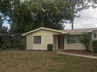 2074 Sun Tree Cir N, Clearwater, FL 33763