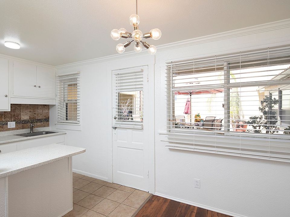 1st image of 4925 Del Mar Ave #4