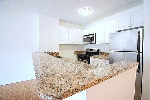 1st image of 225 8th Ave #2G