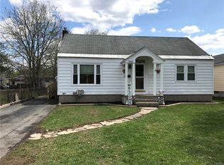 2105 Valley Dr, Syracuse, NY 13207