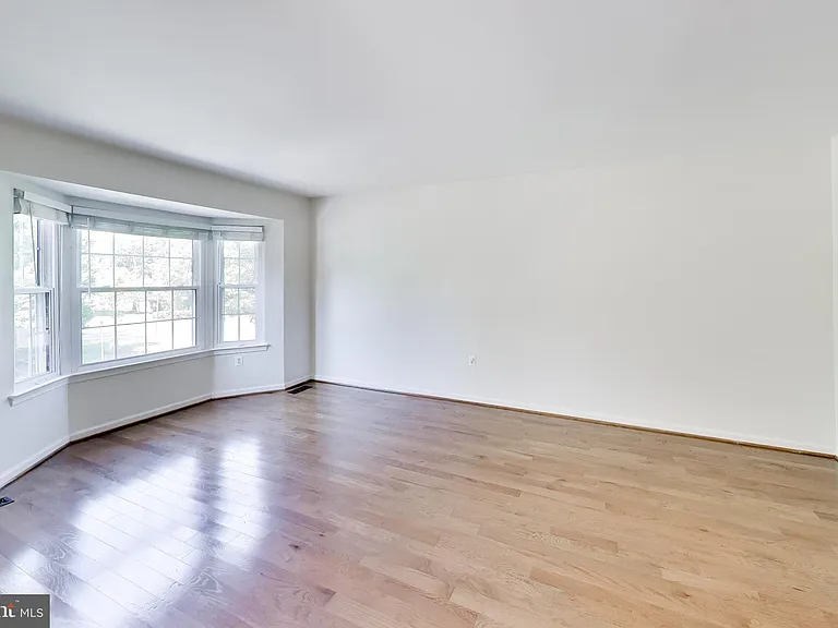 4 Earth Star Ct — Photo 4