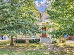 104 N Central Ave, Urbana, IL 61801