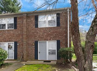 108 Friar Ln, Carrboro, NC 27510