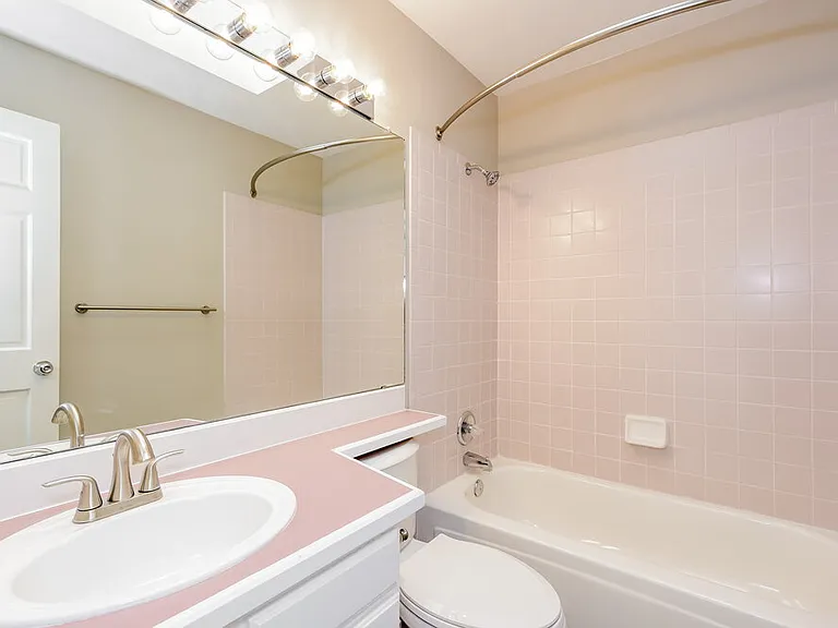 7918 Berkshire Ln — Photo 15