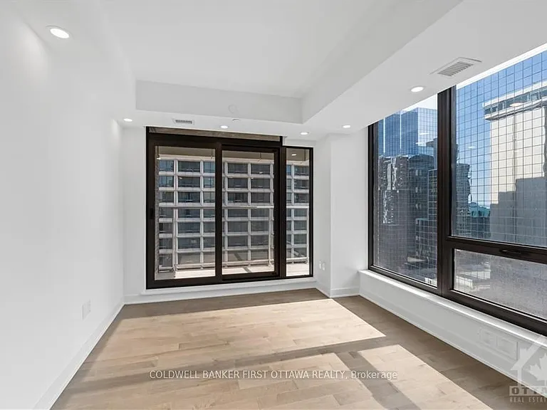 340 Queen St #1407 — Photo 12
