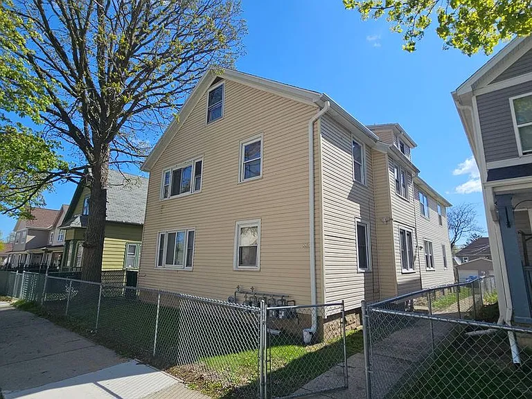 3266 N 3rd St. (4 Unit) — Photo 1