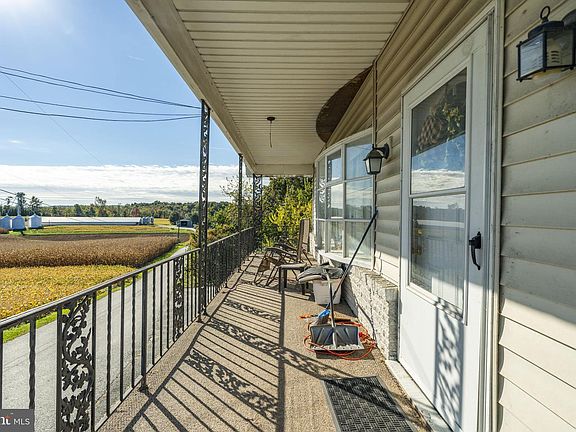 4th image of 4880 E Prospect Rd
