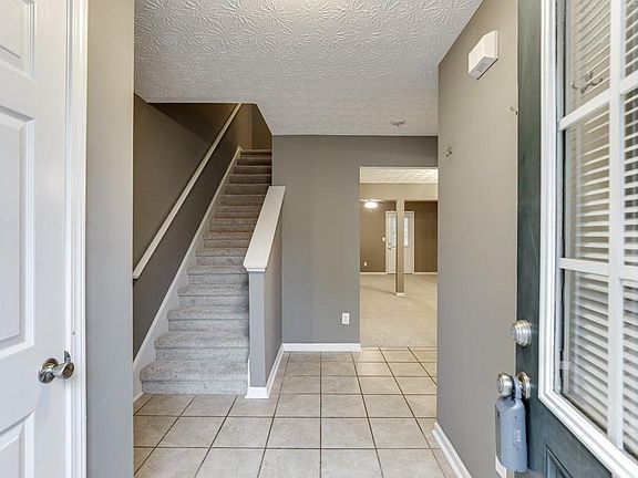 4th image of 2804 Valley Green Dr