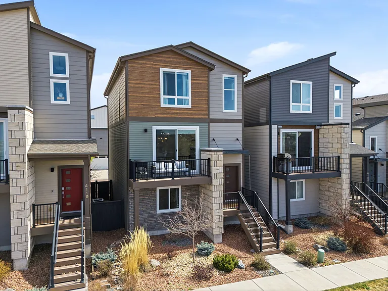 4127 Parkwood Trl — Photo 1