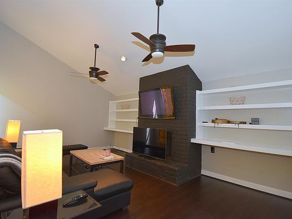5th image of 15819 Seven Springs Dr