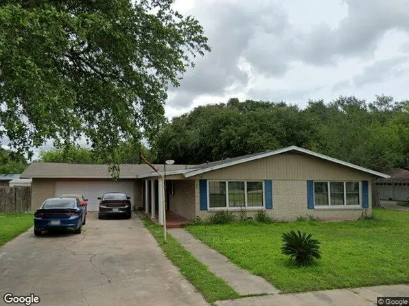 1323 Jefferson St, Alice, TX 78332