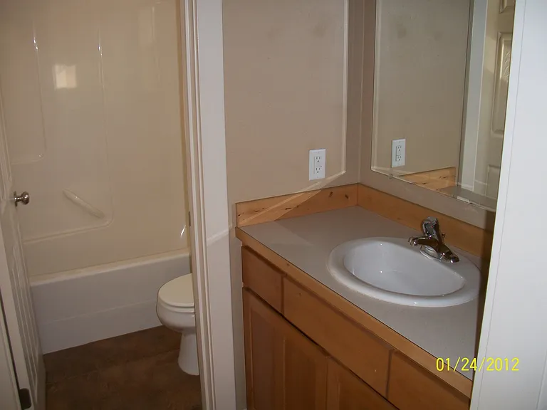 611 N 15th Ave — Photo 10