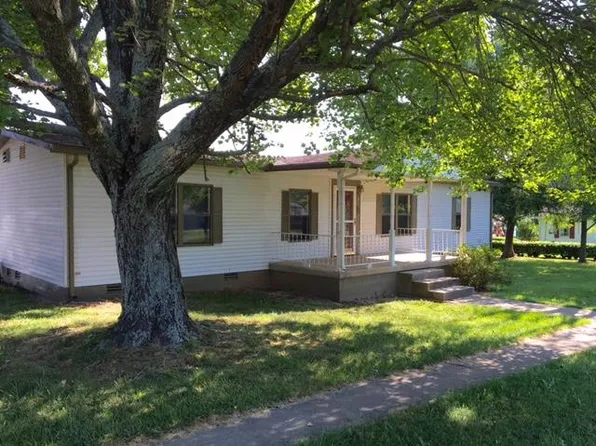 283 College Ct, Mc Ewen, TN 37101