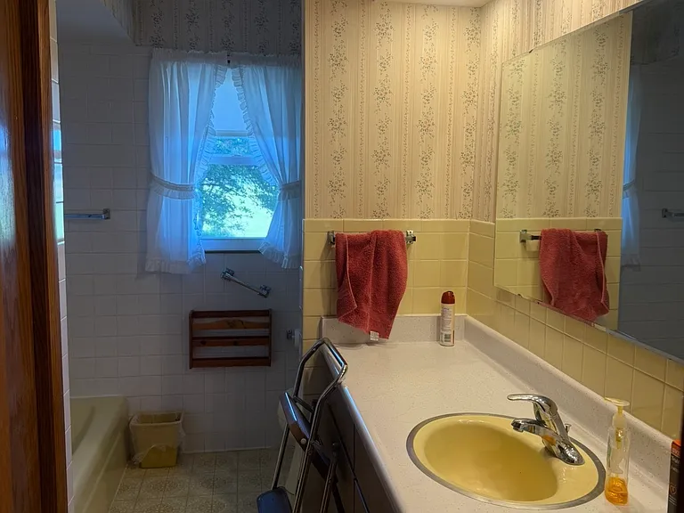 7076 Ray Hollow Rd — Photo 10