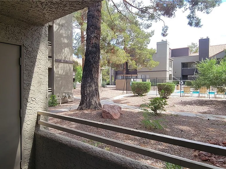 5044 S Rainbow Blvd #104 — Photo 20