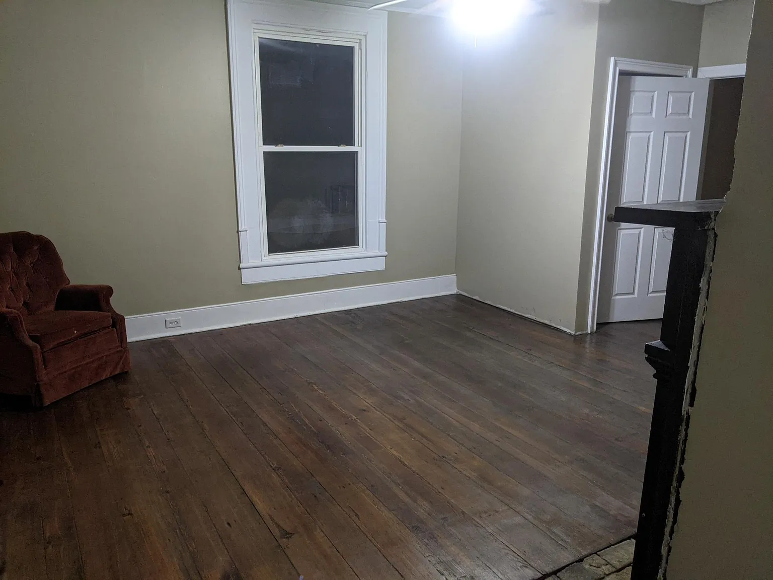 4 bed, 2072 sqft, $1,900 — Photo 3