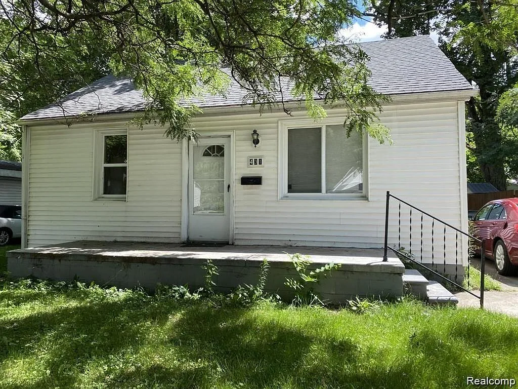 431 W Madge Ave photo 1