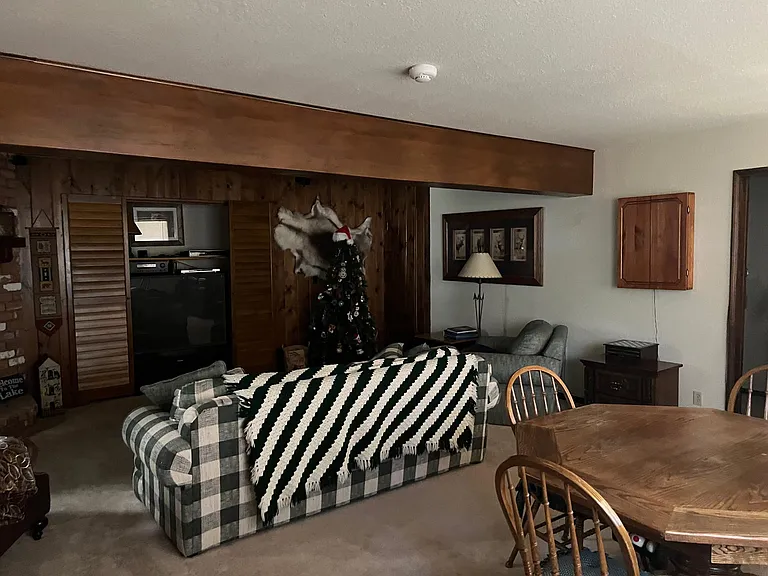 410 Rainer Rd — Photo 9