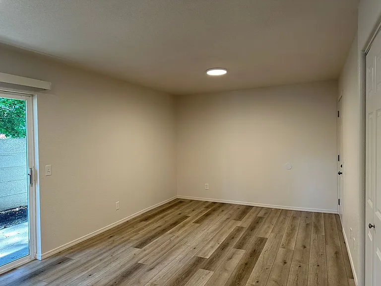 1550 Milwaukee Ave #B-5 — Photo 5