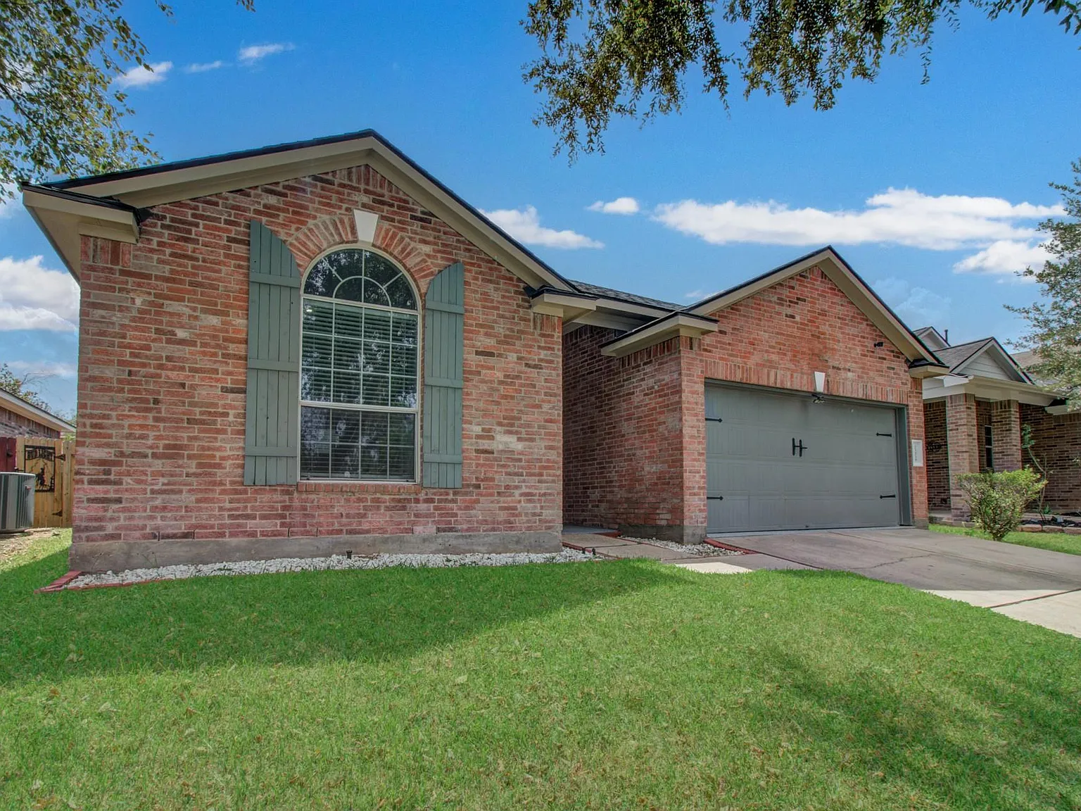 4 bed, 2.0 bath, 1788 sqft, $2,500 — Photo 4
