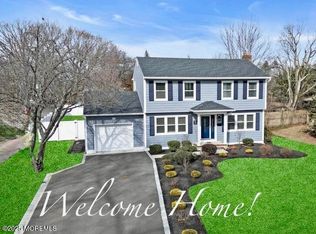 99 Reynolds Dr, Eatontown, NJ 07724