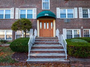 596C W Chestnut St, Union, NJ 07083