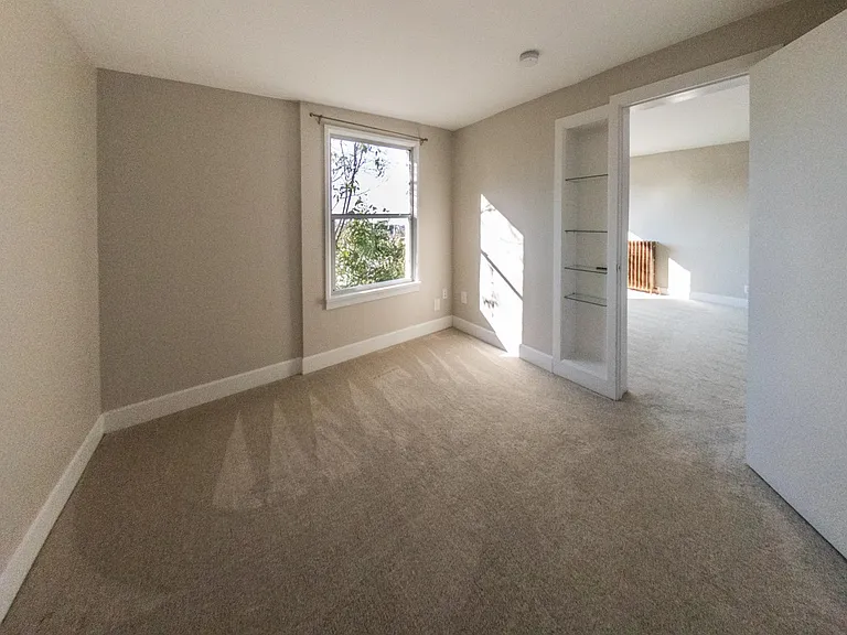 630 13th Ave E #3 — Photo 14