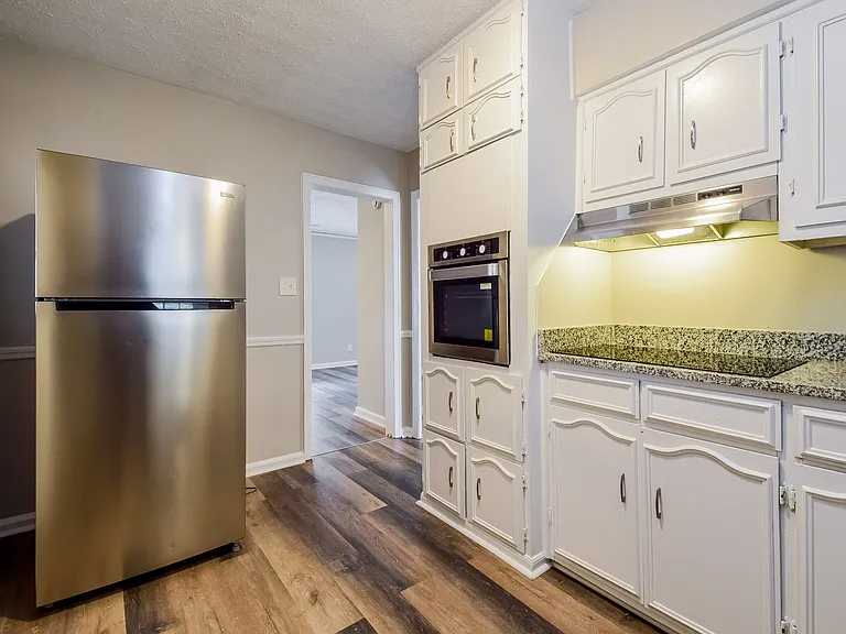 1553773_024_kitchen_13547642.jpg