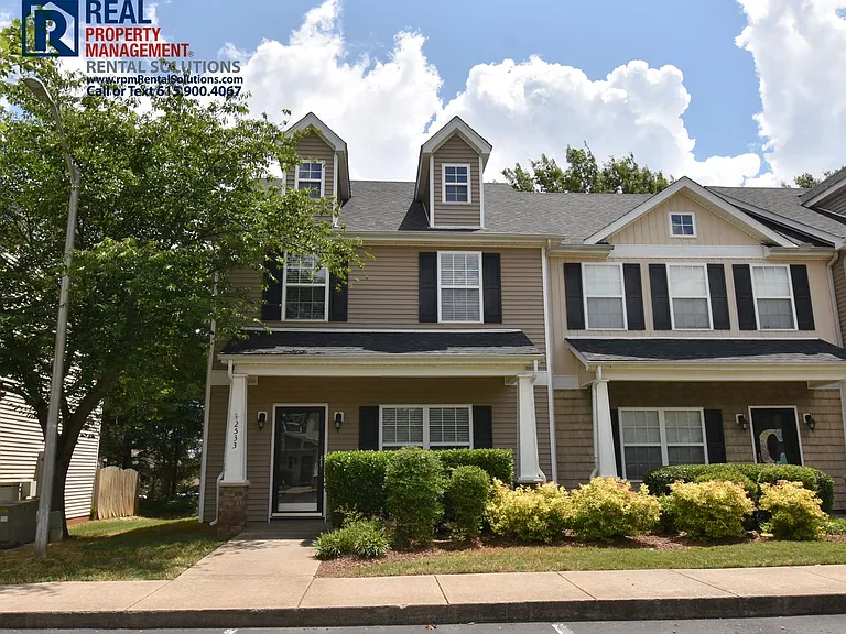 2533 New Holland Cir — Photo 3