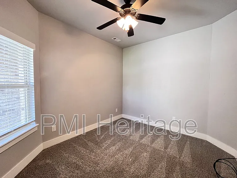 24 Bonhill Ln — Photo 20