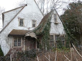 946 Mount Hope Ave, Rochester, NY 14620