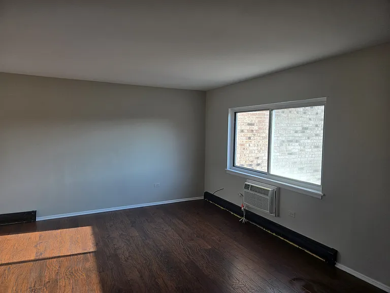 8655 1/2 W Foster Ave #3B — Photo 3