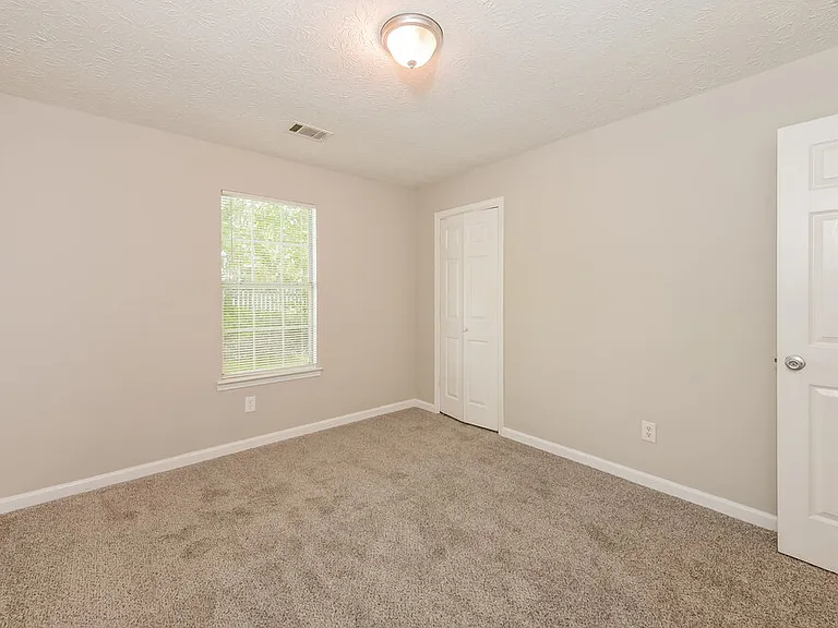 340 Christian Woods Dr SE — Photo 13