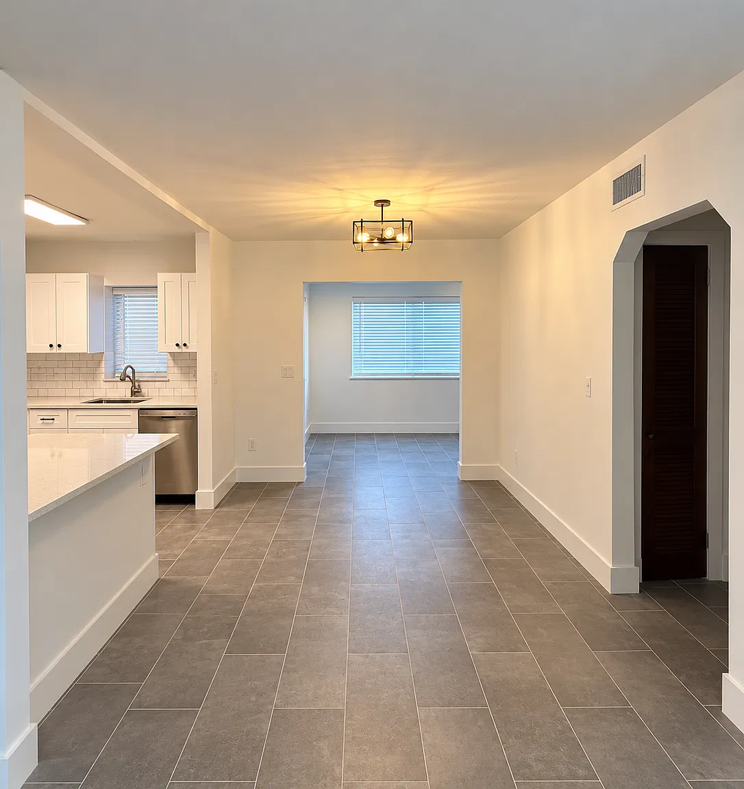 2 bed, 1100 sqft, $2,595 — Photo 4