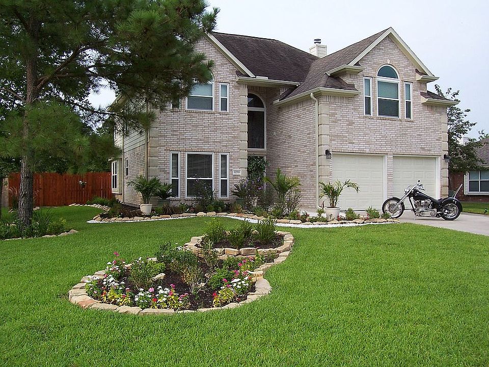 1st image of 12215 Thoreau Dr