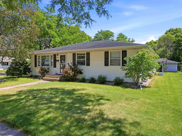 229 Paul Dr, Kimberly, WI 54136