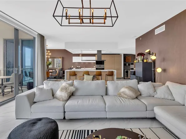 17111 Biscayne Blvd #Penthouse 1709, Miami, FL 33179