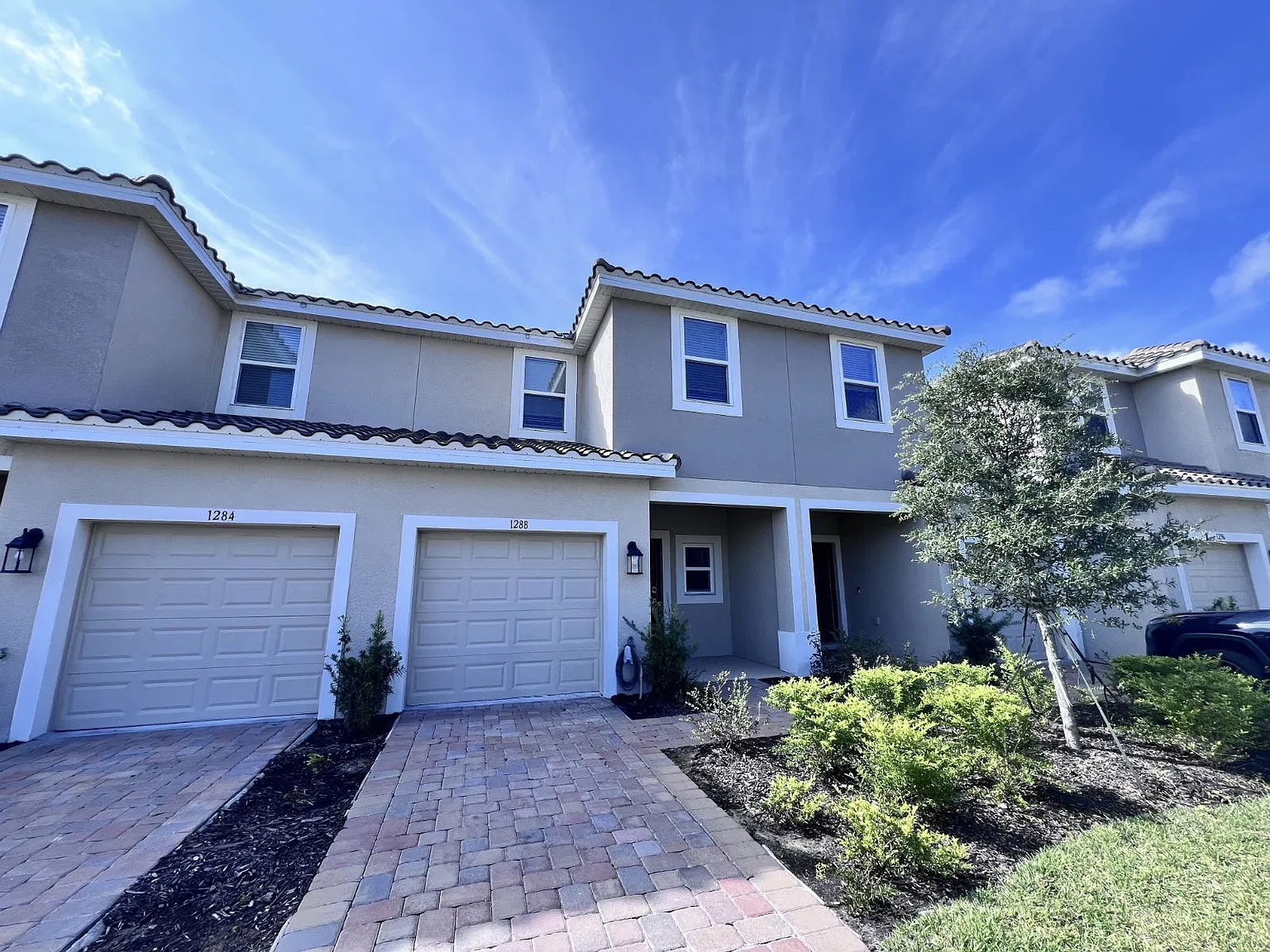 1288 Lago Vista Court Kissimmee, FL 34746 - 1 — Photo 3
