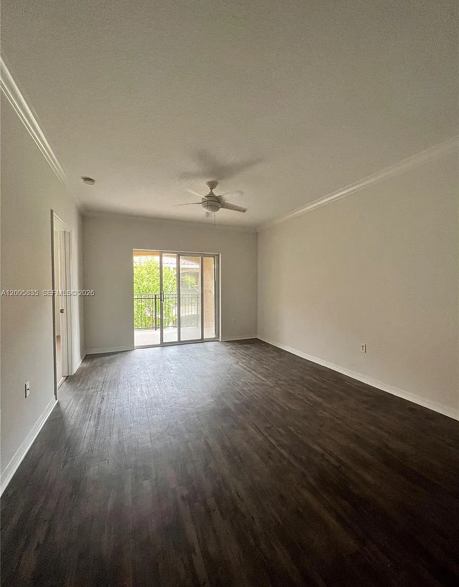 Marquesa Condo — Photo 2