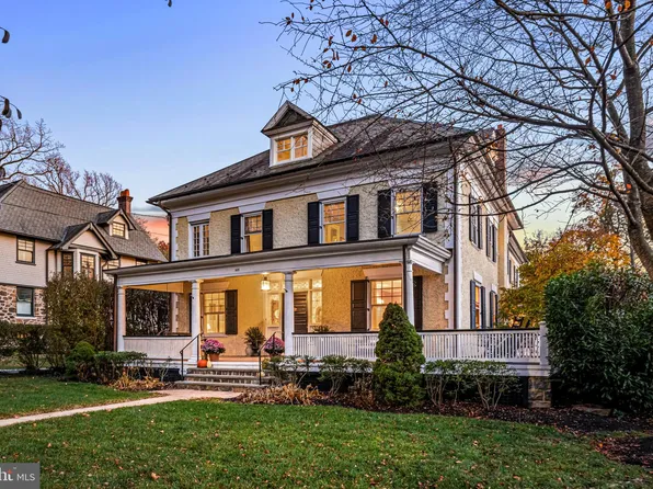 418 Saint Davids Rd, Saint Davids, PA 19087