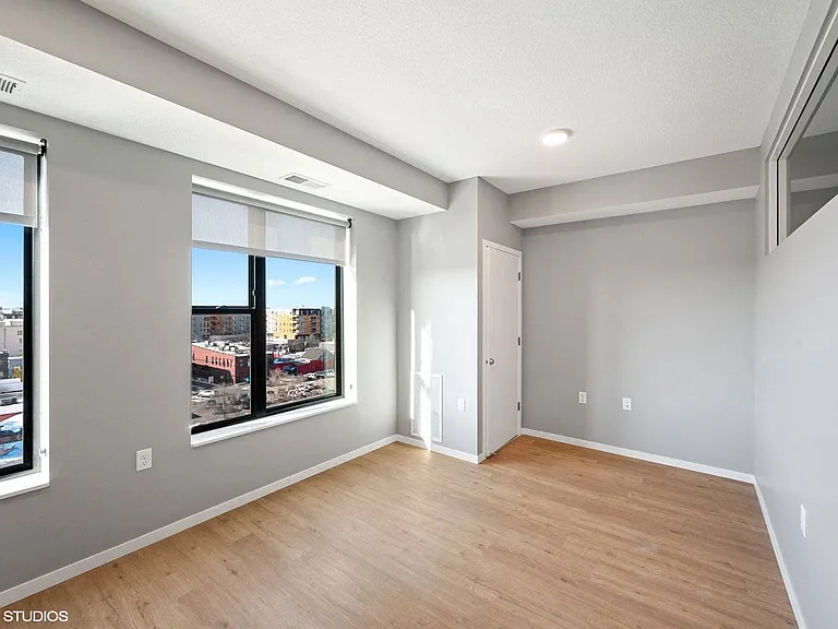 Lago Apartments — Photo 141