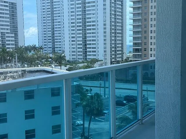 1945 S Ocean Dr #509 — Photo 17