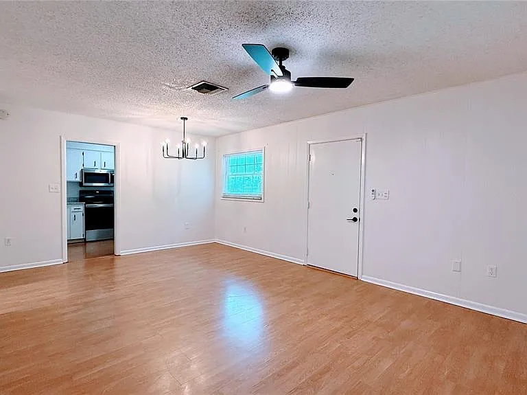 3429 S Polk Ave — Photo 12
